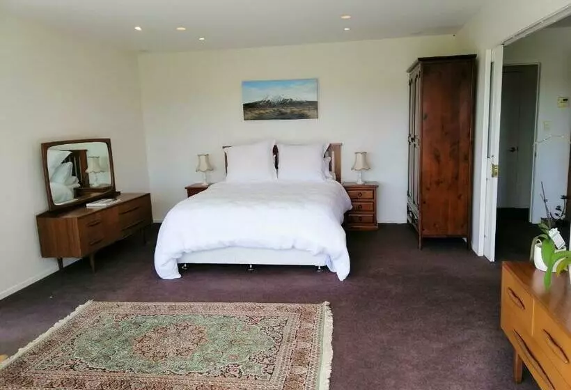 Aamiaismajoitus (B&B) Shurinji