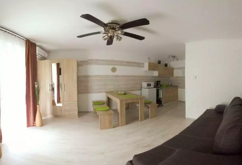 Orchidea Apartman