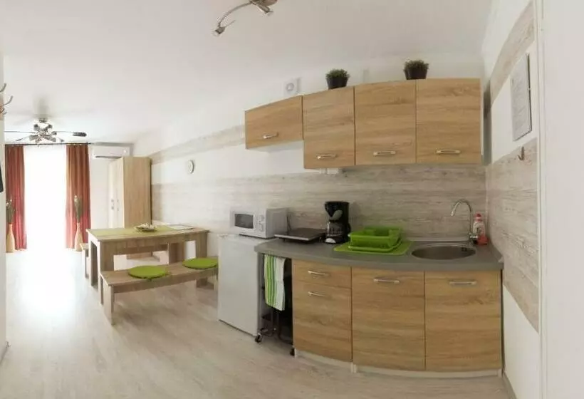 Orchidea Apartman