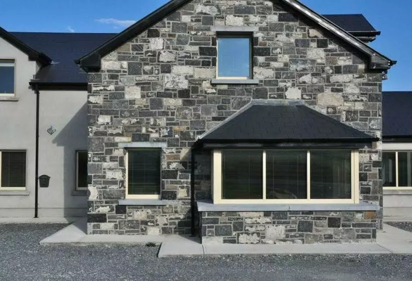ペンション Doolin Village Accomodation