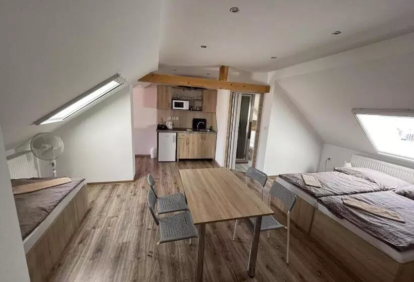 Aamiaismajoitus (B&B) Sunny Apartman