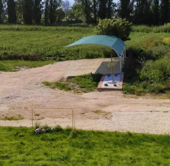 ホテル Agriturismo  Le Serre