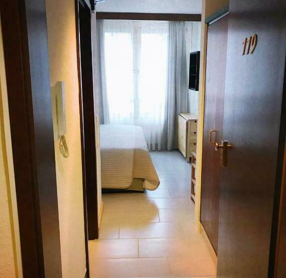 Pensão Sroom 118 And 119 In Center