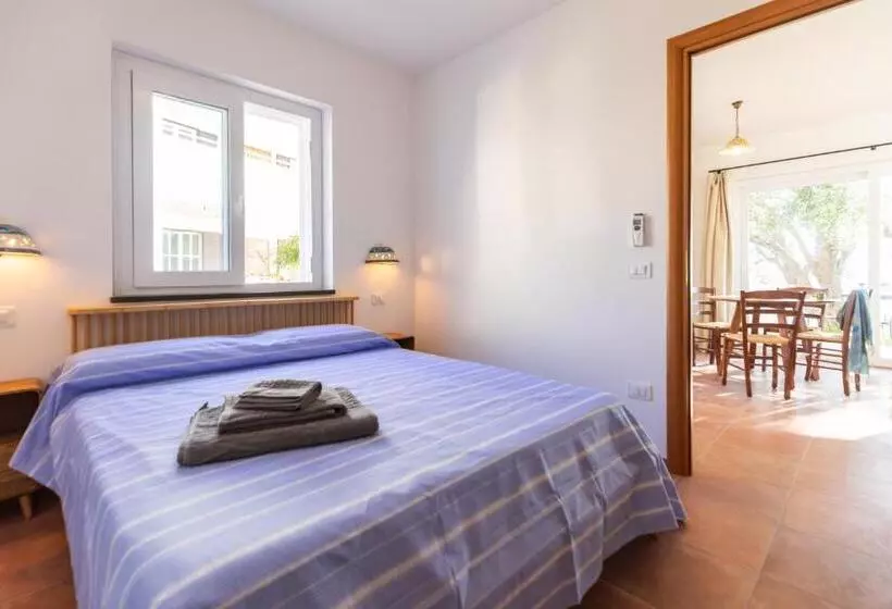 پانسیون The Olive Tree   Seaview Apartments