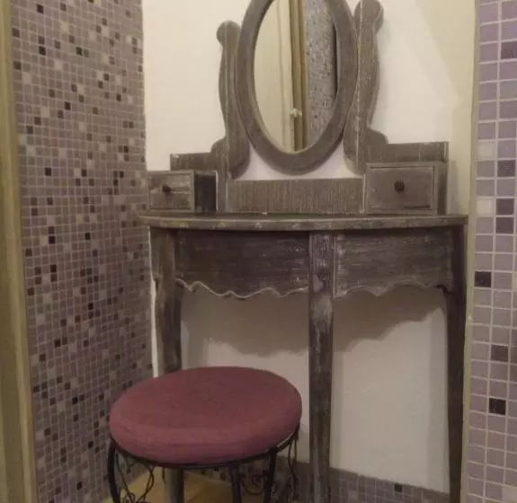 ベッドアンドブレックファースト Autan Des Couleurs