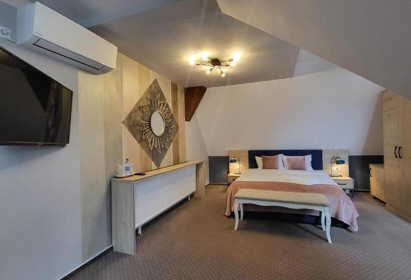 هتل Lumiere House Sibiu