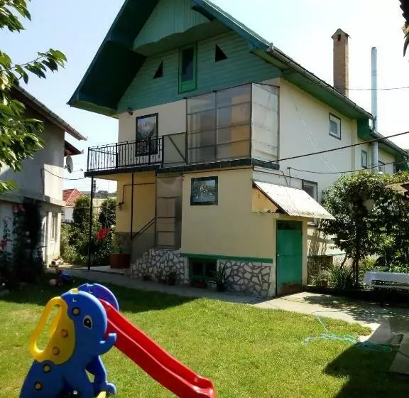 ペンション 2rivers