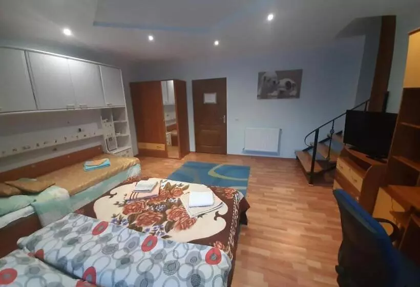 ペンション 2rivers