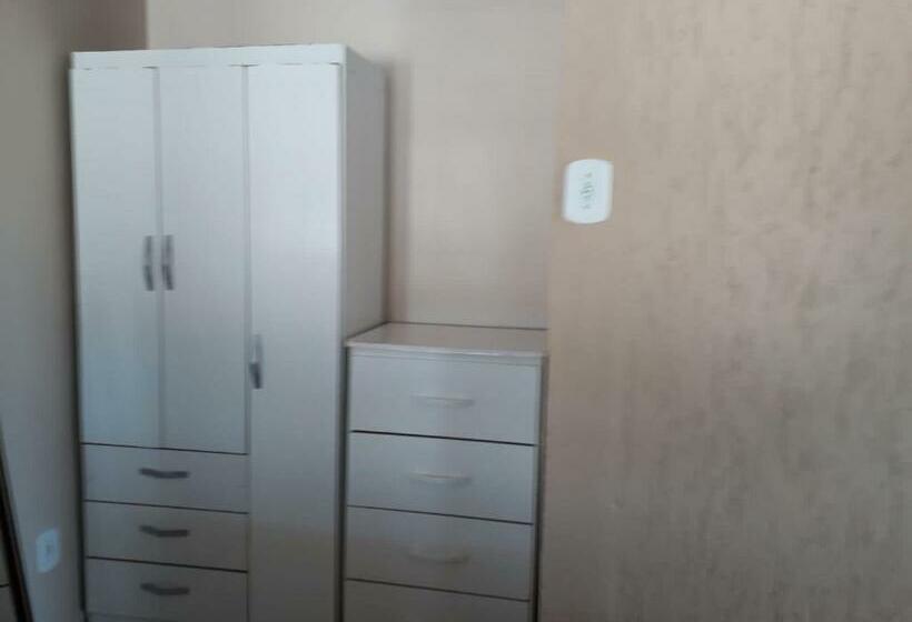 Pension (Hôtel basse catégorie) Menina Da Lua