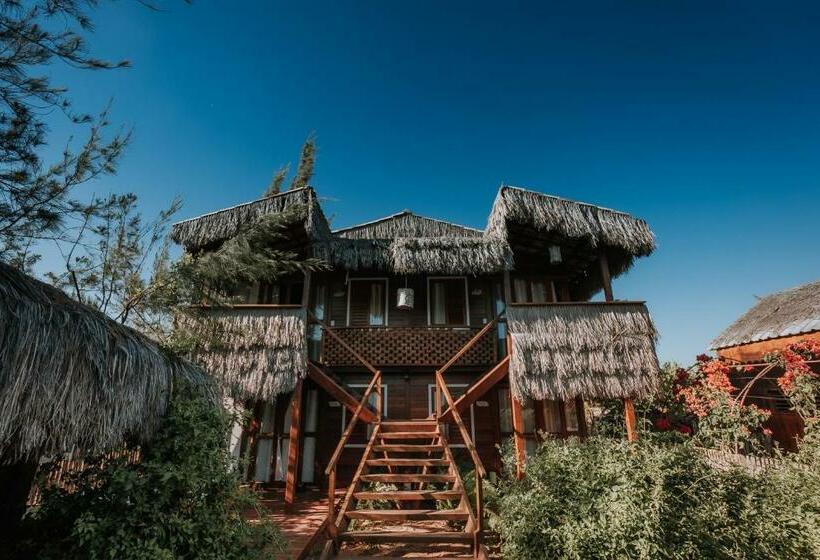 هاستل Praia Melu