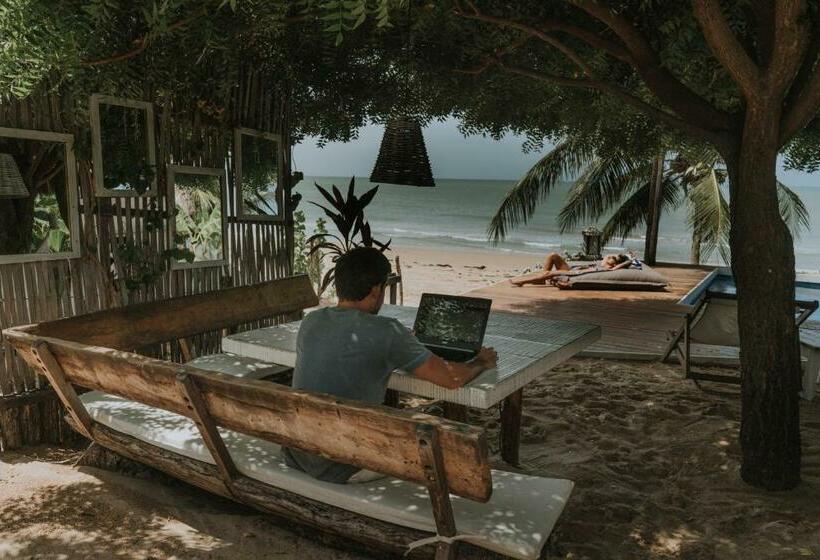 هاستل Praia Melu