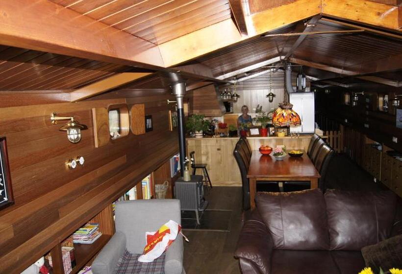 민박 Blackpearl Boat&breakfast