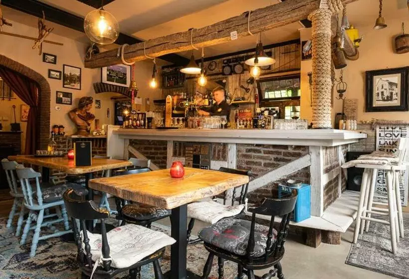 Aamiaismajoitus (B&B) Den Oude Herberg