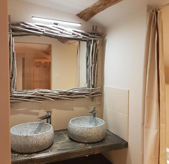 Bed and Breakfast La Chenevière