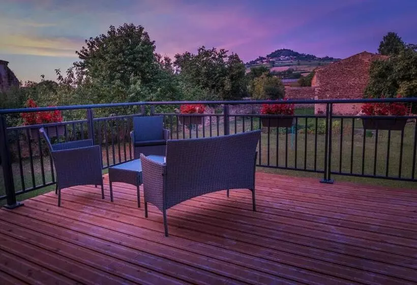 ベッドアンドブレックファースト La Chenevière