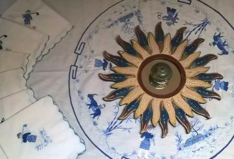 Aamiaismajoitus (B&B) La Villa Des Chats