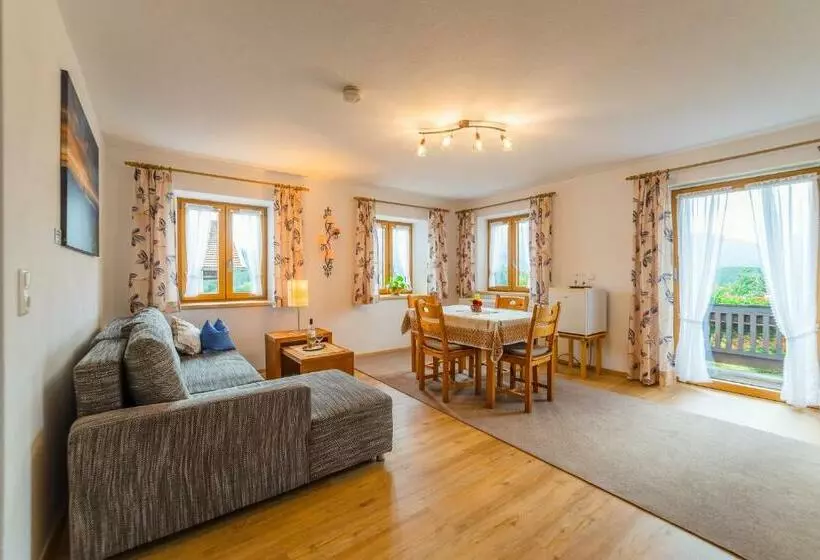 Aamiaismajoitus (B&B) Schmuckhof