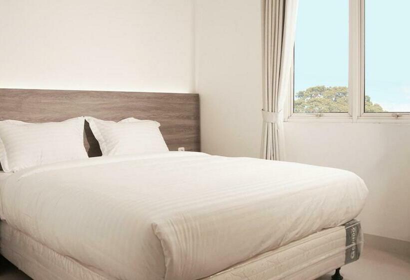 Hotel The Radiant Center