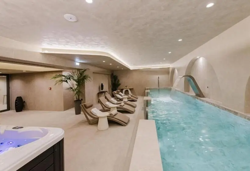 Evexia Boutique Hotel & Spa