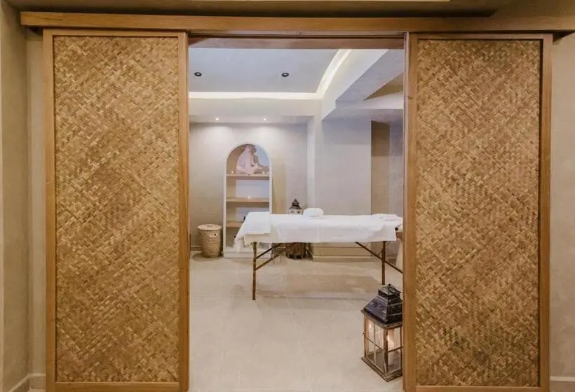 Evexia Boutique Hotel & Spa
