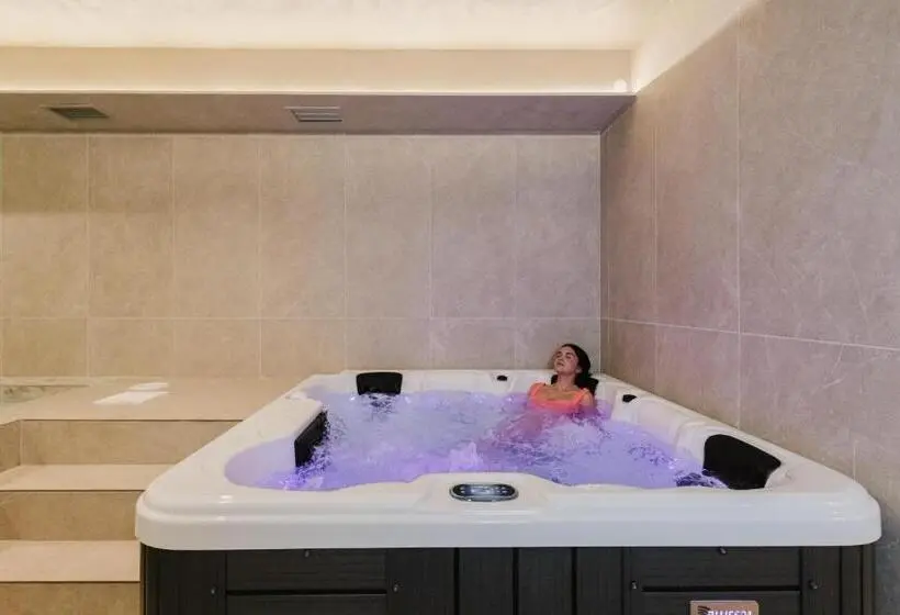 Evexia Boutique Hotel & Spa
