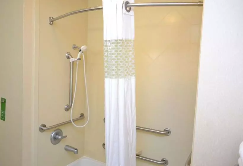 Hampton Inn & Suites Dayton Airport