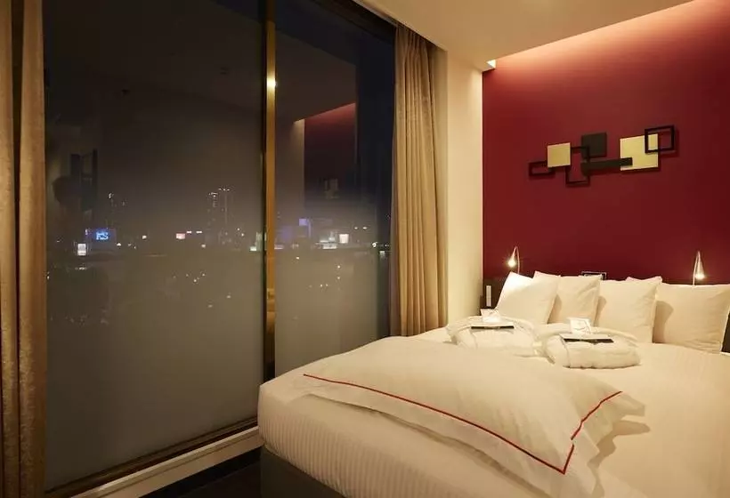 Отель Agora Place Osaka Namba