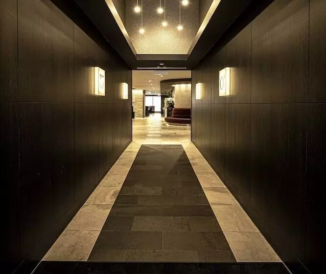 Отель Agora Place Osaka Namba