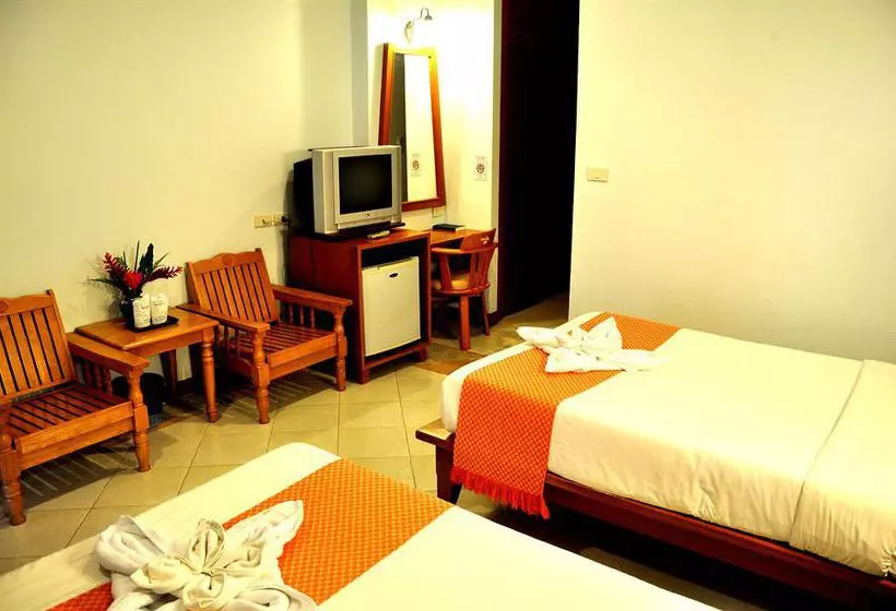 בית מלון כפרי Aonang President