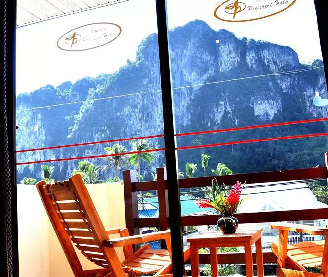 בית מלון כפרי Aonang President