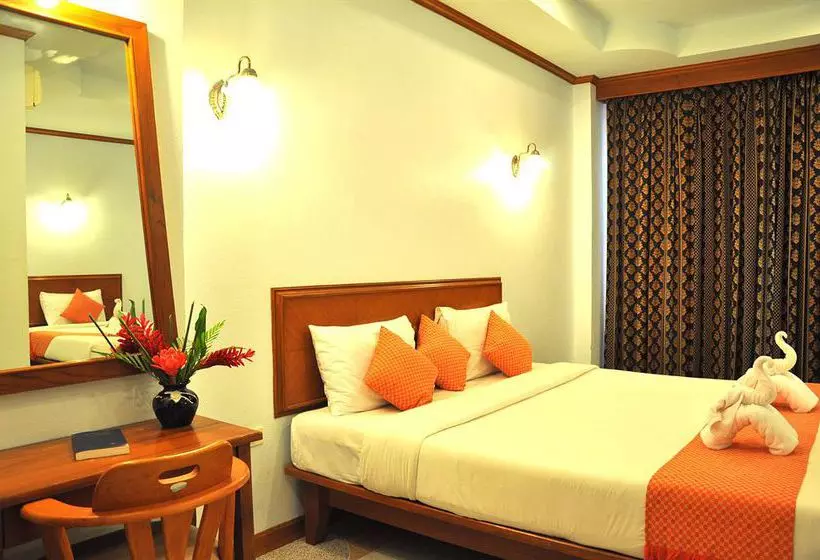 בית מלון כפרי Aonang President