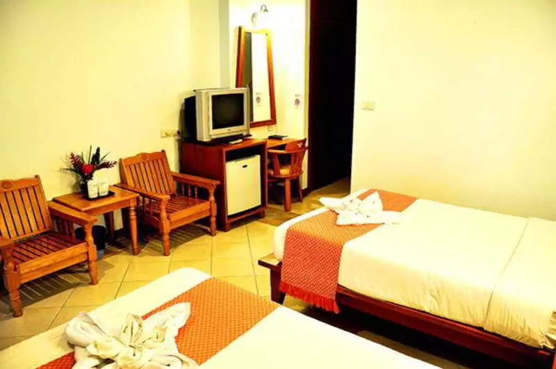 בית מלון כפרי Aonang President