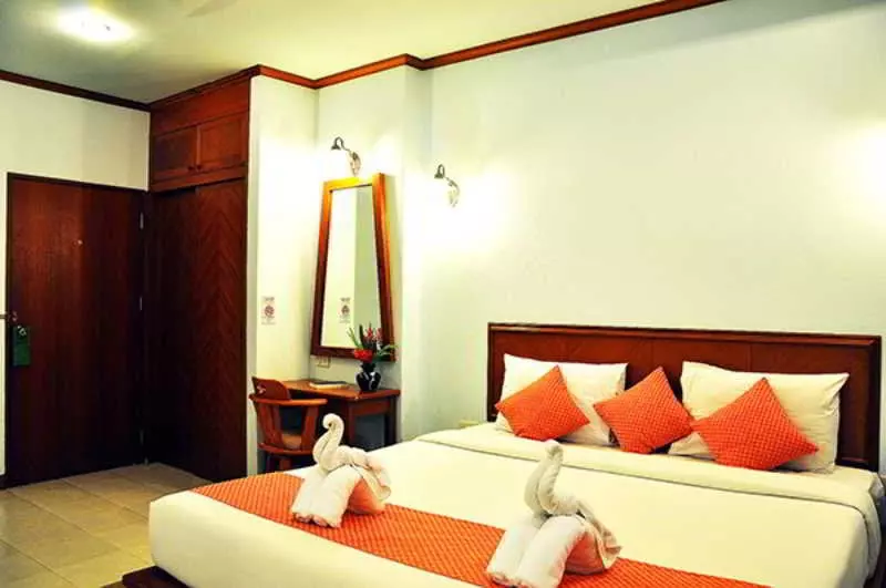 בית מלון כפרי Aonang President