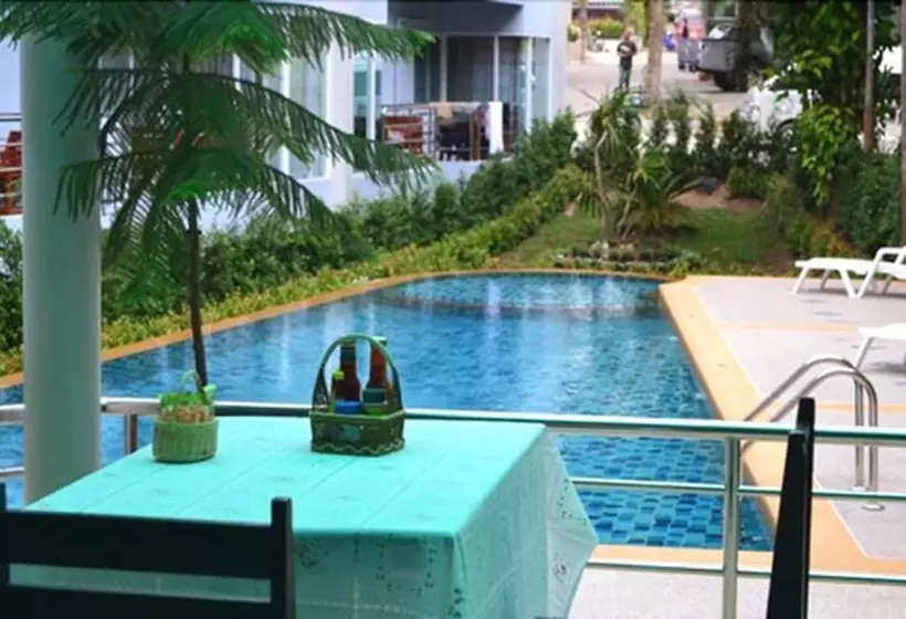 호텔 Aonang Village Resort