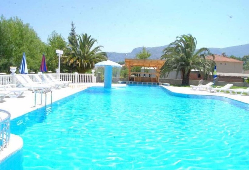 בית מלון כפרי Dalyan Palmiye Resort