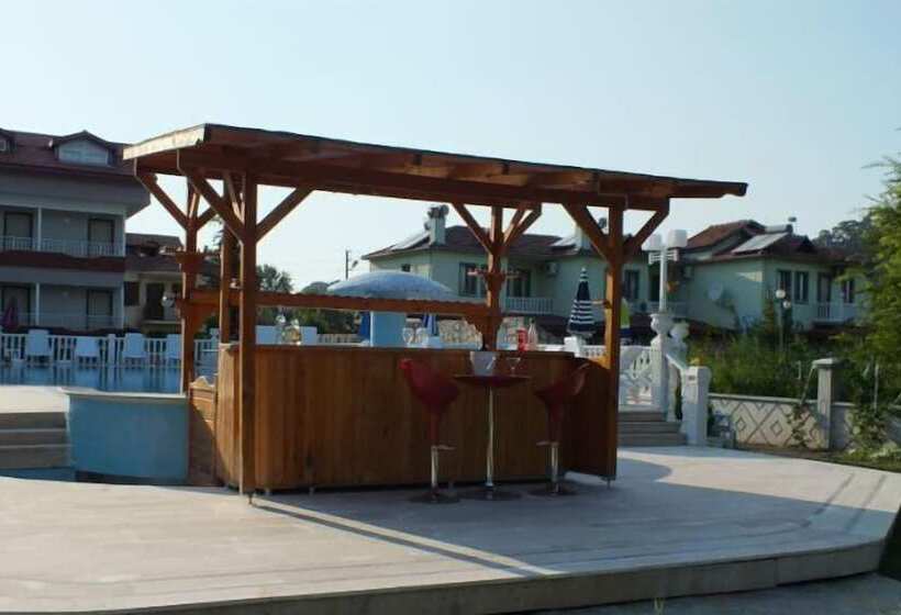 בית מלון כפרי Dalyan Palmiye Resort