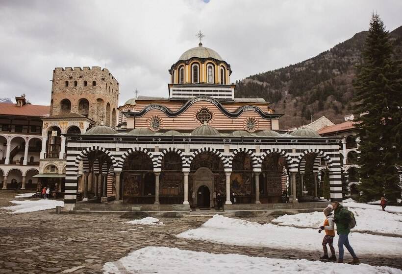 فندق Euphoria Club