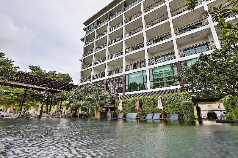 호텔 Fifth Pattaya Jomtien