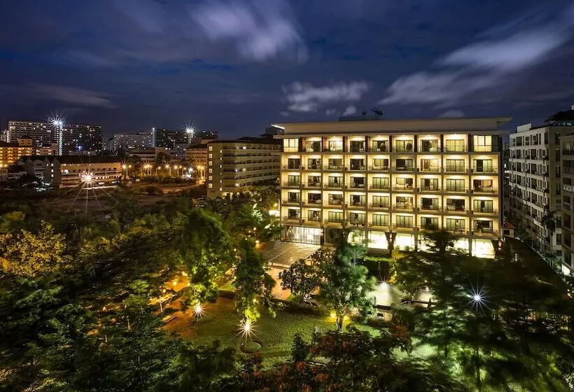 호텔 Fifth Pattaya Jomtien