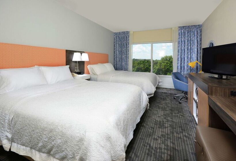 בית מלון כפרי Hampton Inn & Suites Clinton  I26