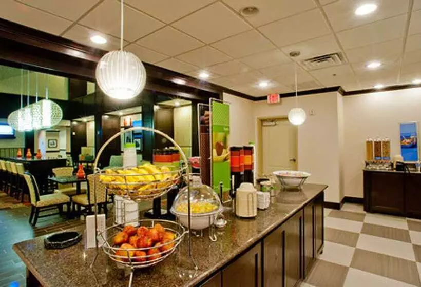 호텔 Hampton Inn & Suites Denison