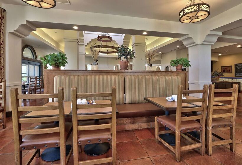 هتل Hilton Garden Inn Las Cruces