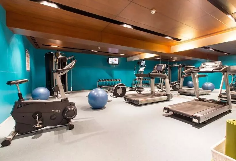 בית מלון כפרי Nap Patong