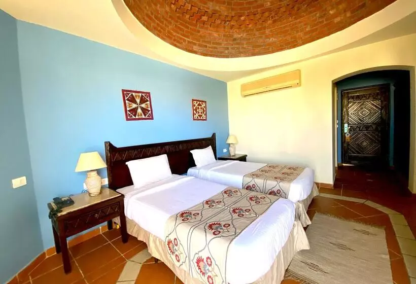 هتل Onatti Beach Resort Marsa Alam