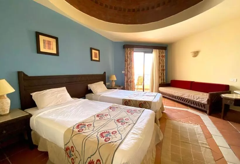 هتل Onatti Beach Resort Marsa Alam