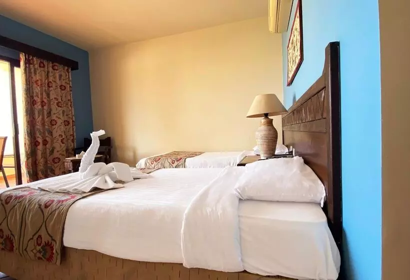 هتل Onatti Beach Resort Marsa Alam