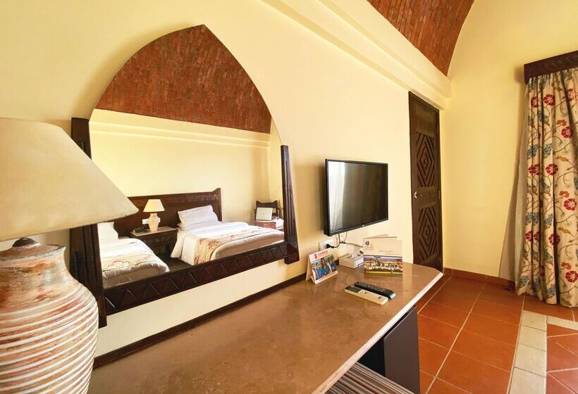 هتل Onatti Beach Resort Marsa Alam