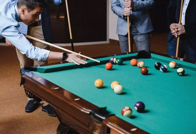 ホテル Onovo Dendra