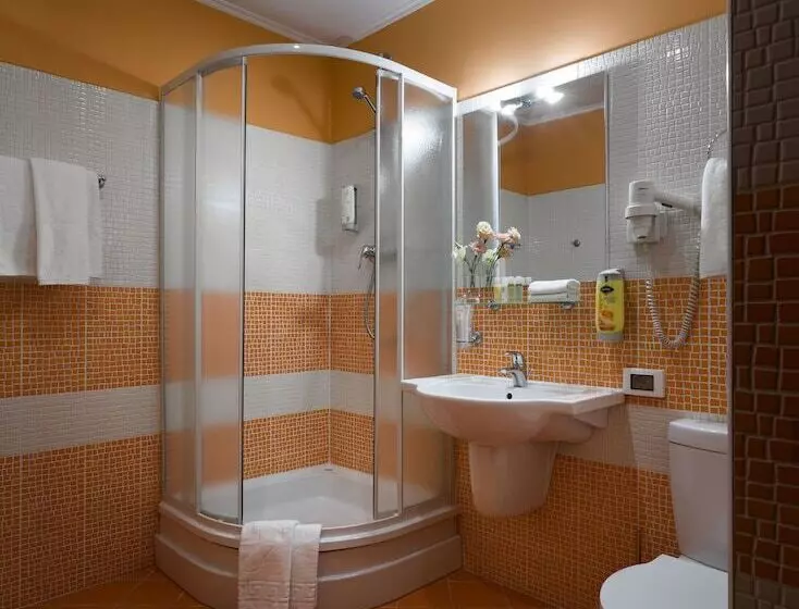 ホテル Onovo Dendra