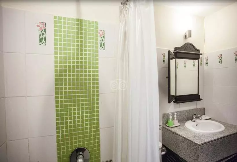 호텔 Royal Nakara Ao Nang